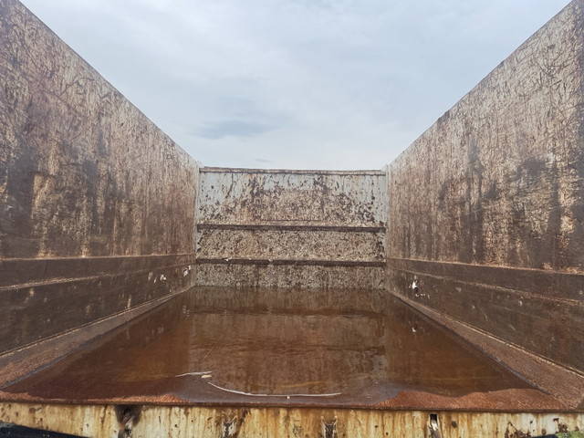 いすゞフォワード深ダンプ（土砂禁ダンプ）中型（4t）[写真07]