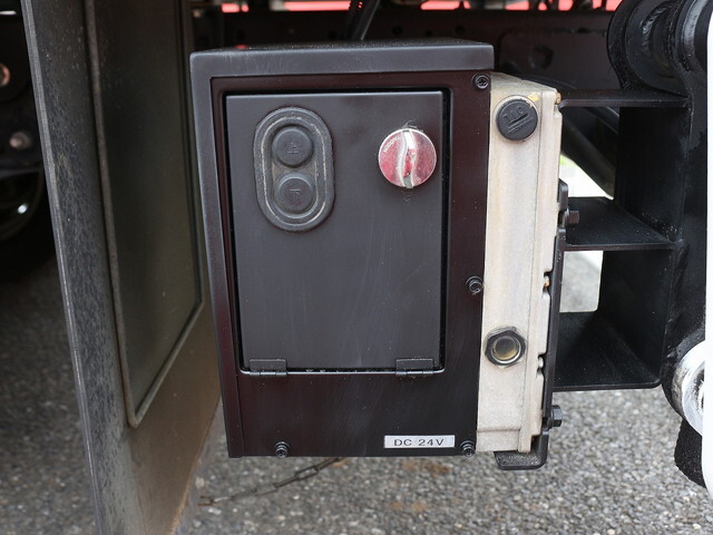 日野デュトロ平ボディ小型（2t・3t）[写真16]