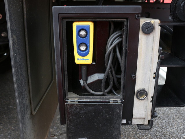 日野デュトロ平ボディ小型（2t・3t）[写真17]