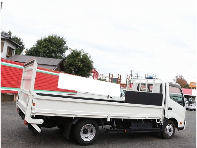 日野デュトロ平ボディ小型（2t・3t）[写真02]