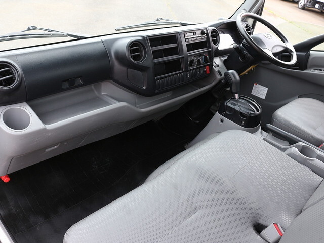 日野デュトロ平ボディ小型（2t・3t）[写真30]