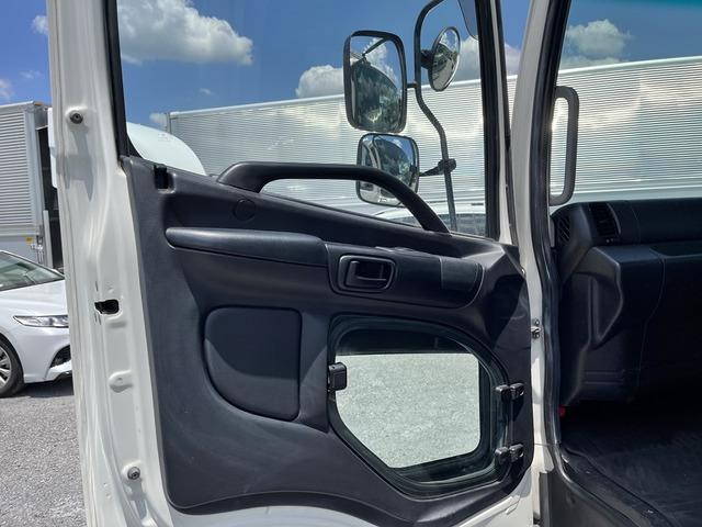 日野レンジャー冷凍車（冷蔵車）中型（4t）[写真24]