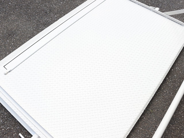 日野デュトロ平ボディ小型（2t・3t）[写真12]