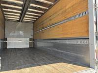 いすゞフォワードアルミウイング中型（4t）[写真13]