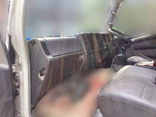 いすゞエルフ平ボディ小型（2t・3t）[写真12]