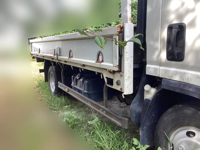 いすゞエルフ平ボディ小型（2t・3t）[写真03]