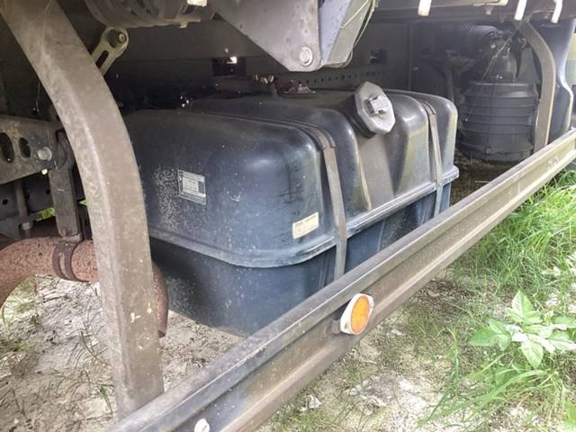 いすゞエルフ平ボディ小型（2t・3t）[写真09]