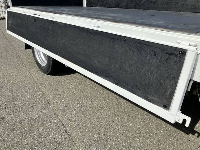 日野デュトロ平ボディ小型（2t・3t）[写真14]