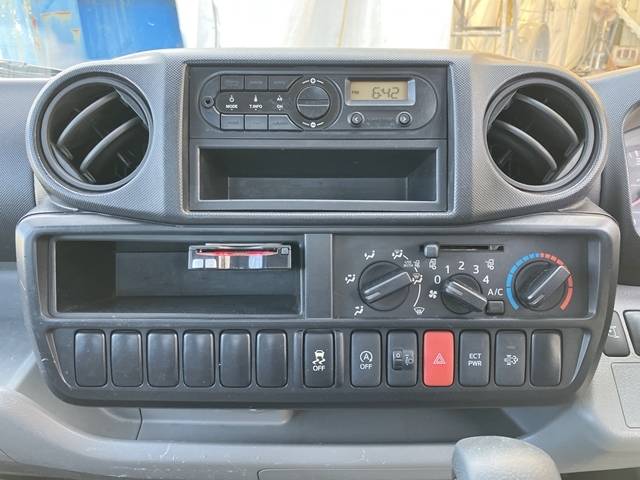 日野デュトロ平ボディ小型（2t・3t）[写真33]