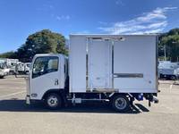 いすゞエルフ冷凍車（冷蔵車）小型（2t・3t）[写真05]