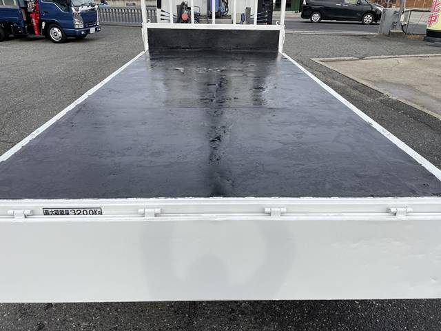 いすゞエルフクレーン4段小型（2t・3t）[写真12]