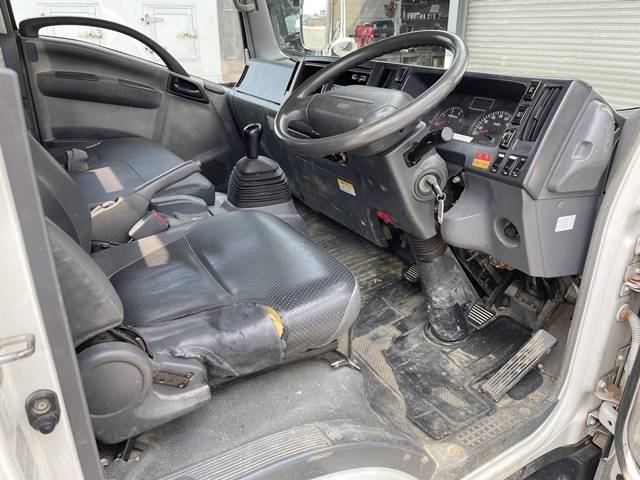 いすゞエルフクレーン4段小型（2t・3t）[写真34]