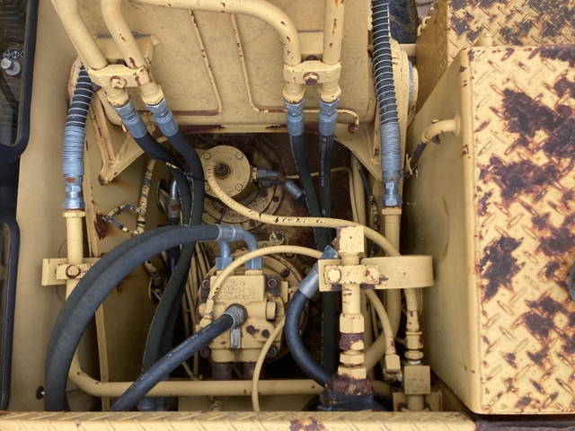 CATユンボ（バックホー）[写真30]