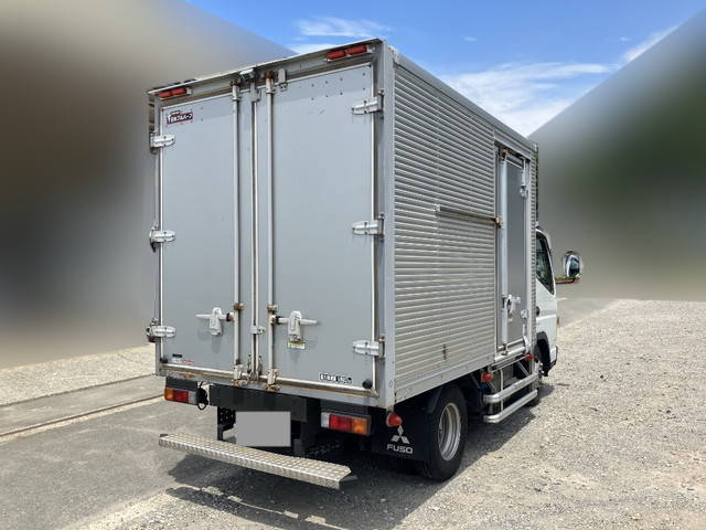 三菱キャンターアルミバン小型（2t・3t）[写真02]