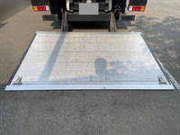 三菱ふそうキャンターアルミバン小型（2t・3t）[写真11]