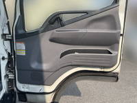 三菱ふそうキャンターアルミバン小型（2t・3t）[写真29]