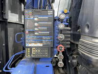 いすゞフォワードクレーン5段増トン（6t・8t）[写真16]