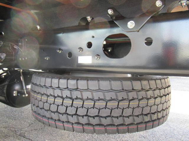 三菱ふそうファイタークレーン4段増トン（6t・8t）[写真16]