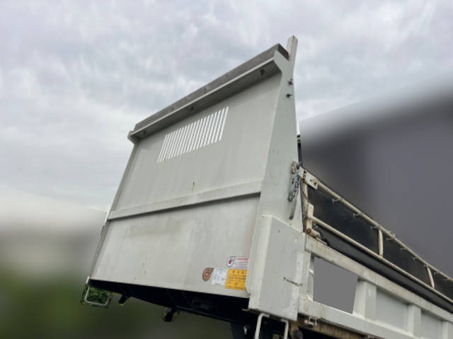 三菱ふそうキャンターダンプ小型（2t・3t）[写真03]