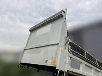 三菱ふそうキャンターダンプ小型（2t・3t）[写真03]