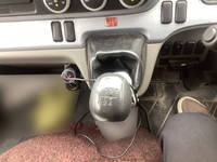 三菱ふそうキャンターアルミバン小型（2t・3t）[写真17]