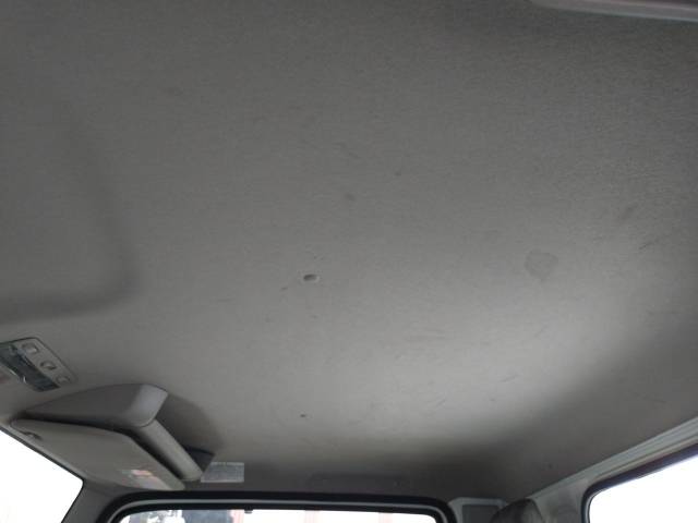 日産アトラス平ボディ小型（2t・3t）[写真32]