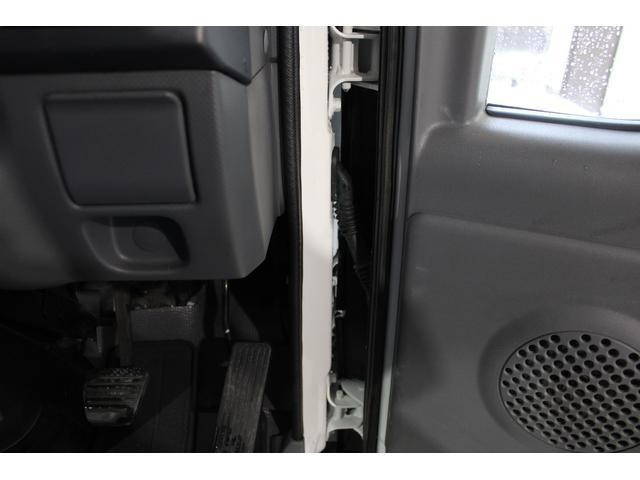 いすゞエルフ平ボディ小型（2t・3t）[写真32]