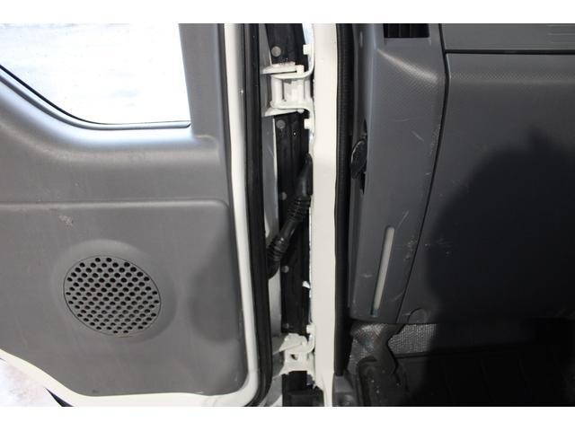 いすゞエルフ平ボディ小型（2t・3t）[写真36]