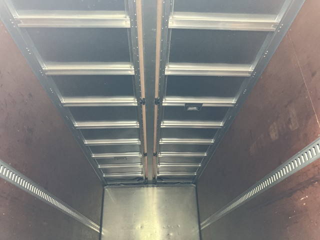 いすゞフォワードアルミウイング中型（4t）[写真05]