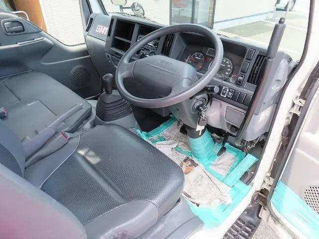 いすゞエルフ高所作業車小型（2t・3t）[写真09]