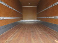 三菱ふそうファイターアルミバン中型（4t）[写真24]