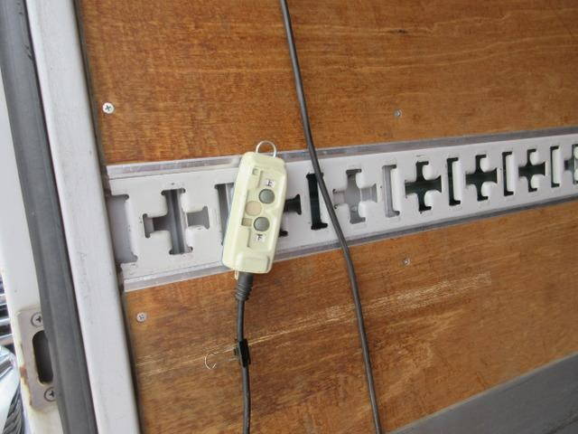 三菱ふそうファイターアルミバン中型（4t）[写真25]