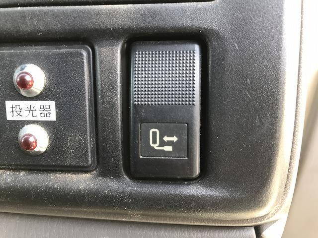 マツダタイタンダッシュダブルキャブ（Wキャブ）小型（2t・3t）[写真16]