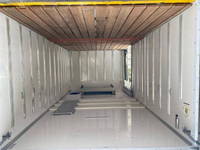 いすゞエルフ冷凍車（冷蔵車）小型（2t・3t）[写真11]