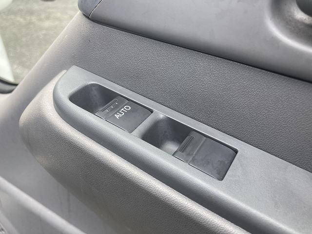 いすゞエルフ平ボディ小型（2t・3t）[写真13]