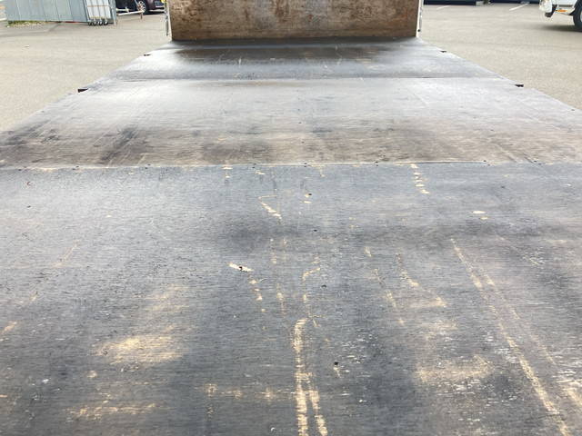 いすゞエルフ平ボディ小型（2t・3t）[写真13]