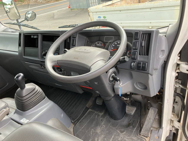 いすゞエルフ平ボディ小型（2t・3t）[写真35]