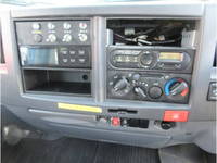 いすゞエルフ冷凍車（冷蔵車）小型（2t・3t）[写真12]