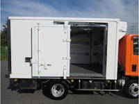 いすゞエルフ冷凍車（冷蔵車）小型（2t・3t）[写真18]