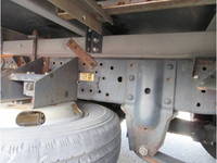 いすゞエルフ冷凍車（冷蔵車）小型（2t・3t）[写真31]