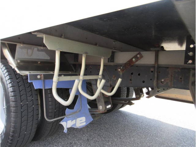 いすゞエルフ冷凍車（冷蔵車）小型（2t・3t）[写真33]