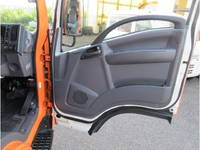 いすゞエルフ冷凍車（冷蔵車）小型（2t・3t）[写真07]