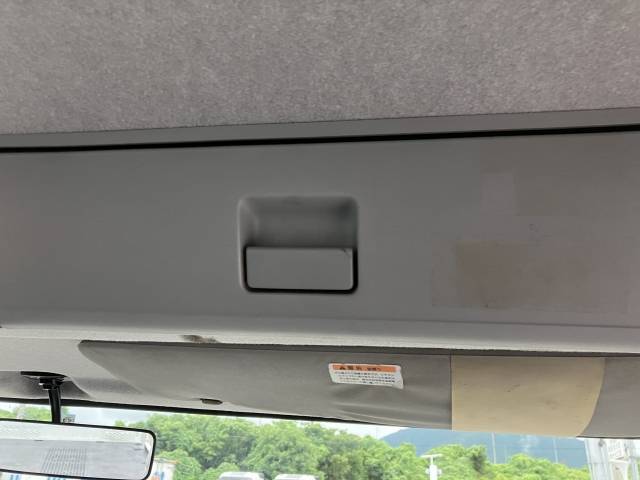 UDトラックスコンドルセーフティローダー中型（4t）[写真33]