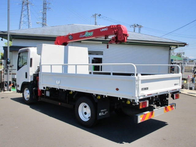 いすゞエルフクレーン4段小型（2t・3t）[写真03]