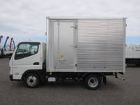 三菱ふそうキャンターアルミバン小型（2t・3t）[写真08]