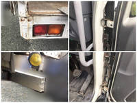 いすゞフォワードアルミウイング中型（4t）[写真38]