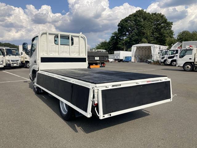 日野デュトロ平ボディ小型（2t・3t）[写真15]