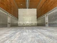 いすゞフォワードアルミウイング中型（4t）[写真15]