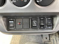 UDトラックスコンドル平ボディ中型（4t）[写真37]