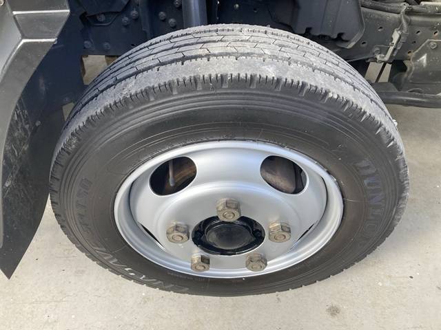 三菱ふそうキャンター平ボディ小型（2t・3t）[写真13]